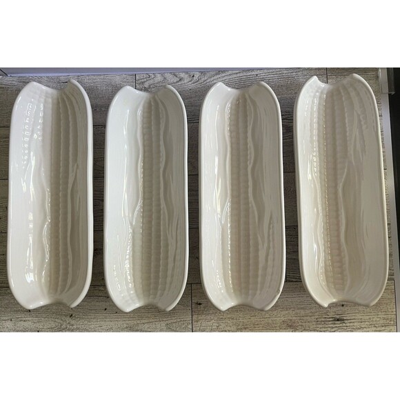 Vintage Pfaltzgraff Corn On The Cob Dish Holders Heritage White USA Set of 4 - Picture 1 of 6